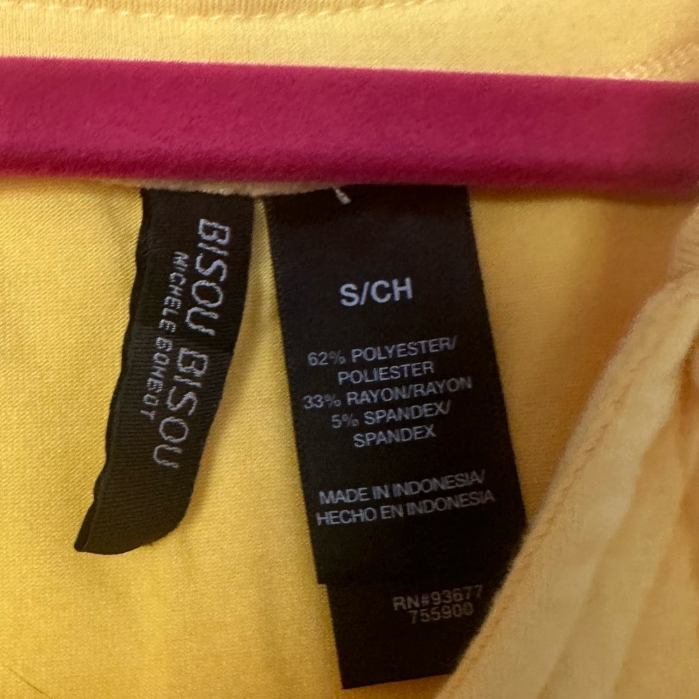 Yellow Scoop Neck Blouse with Braided Ties. Size small. - Picture 5 of 6